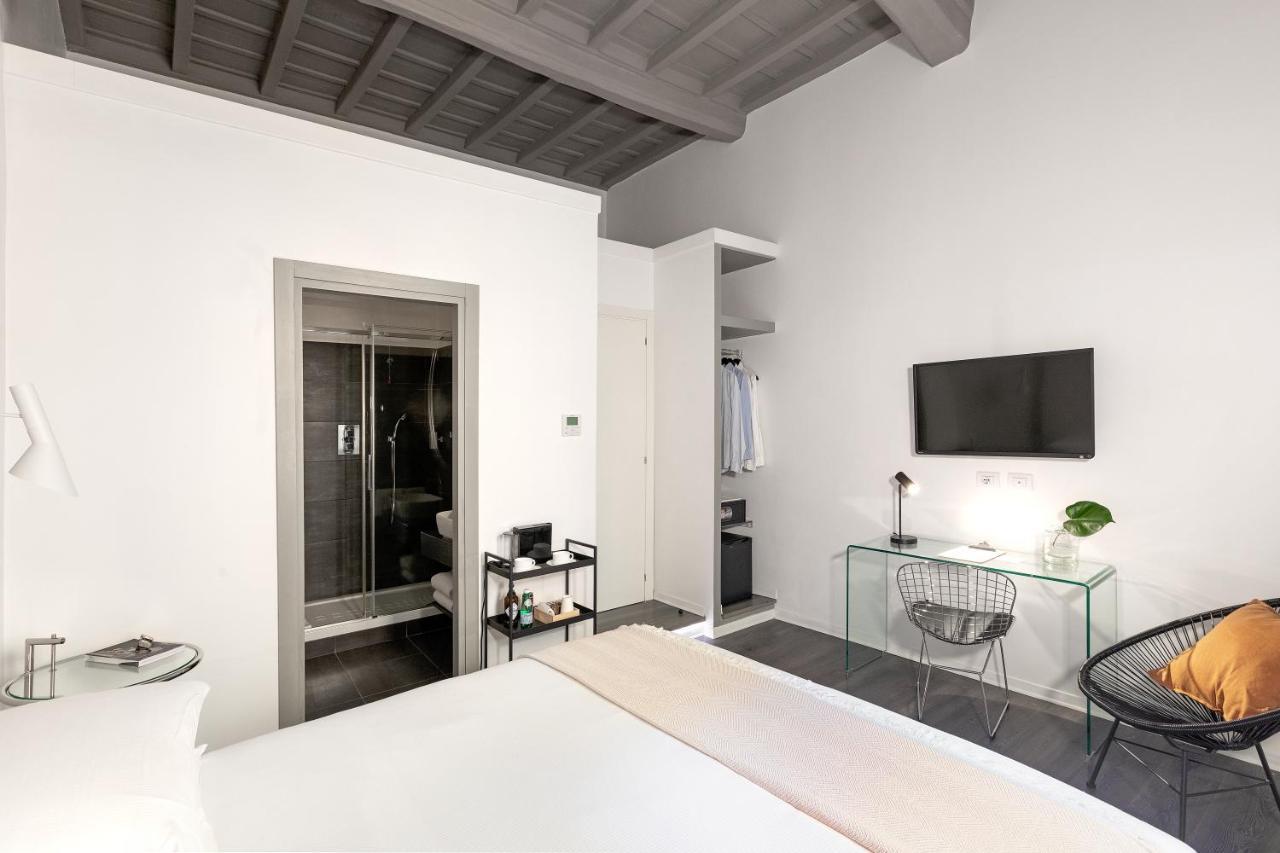 Pensión N - Space Modern Guestrooms *