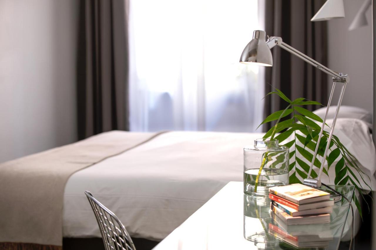 N - Space Modern Guestrooms Pensión *